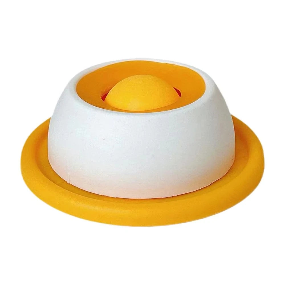 Dog/cat licking bowl